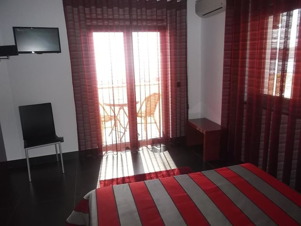 Imagen de la habitación del Hotel Oceano, NAZARE. Foto 6