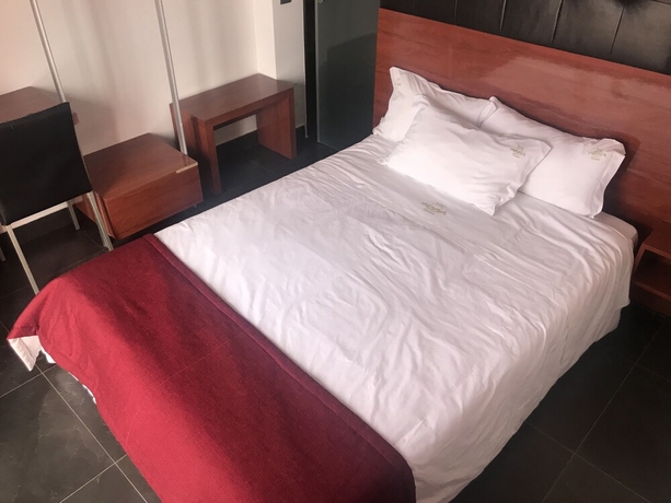 Imagen de la habitación del Hotel Oceano, NAZARE. Foto 15