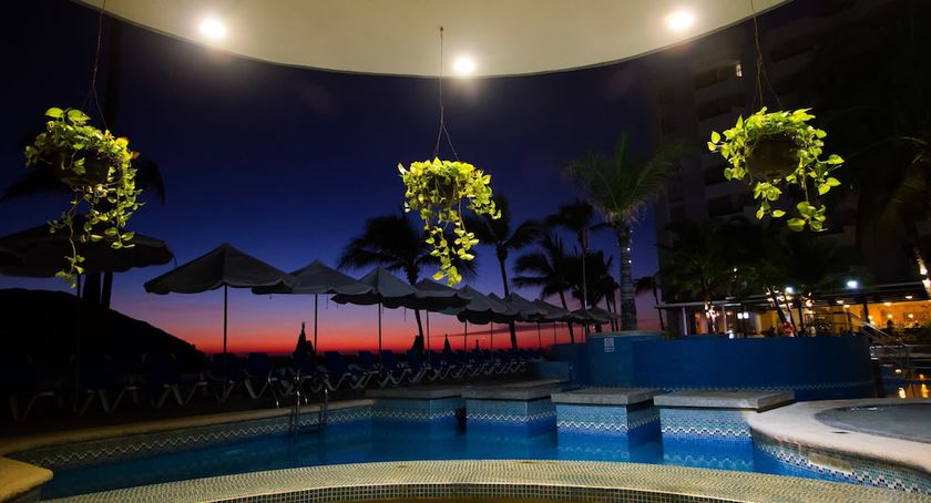 Imagen de la piscina del Hotel Oceano Palace Beach. Foto 14