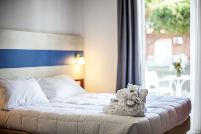 Imagen de la habitación del Hotel Oceanomare. Foto 4