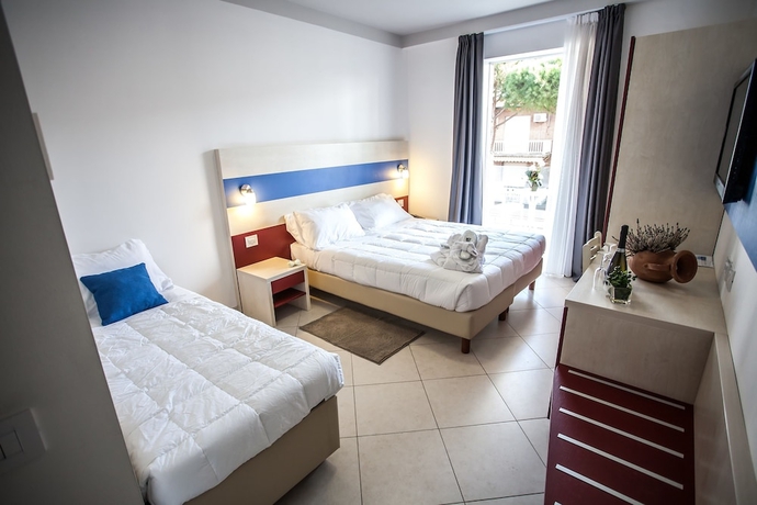 Imagen de la habitación del Hotel Oceanomare. Foto 11