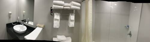 Imagen de la habitación del Hotel Oceans 24. Foto 4