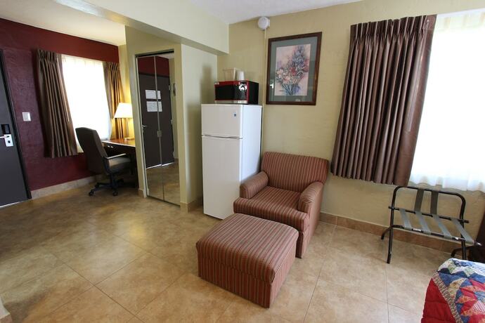 Imagen general del Hotel Oceans Beach Resort. Foto 1
