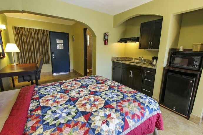 Imagen de la habitación del Hotel Oceans Beach Resort. Foto 20