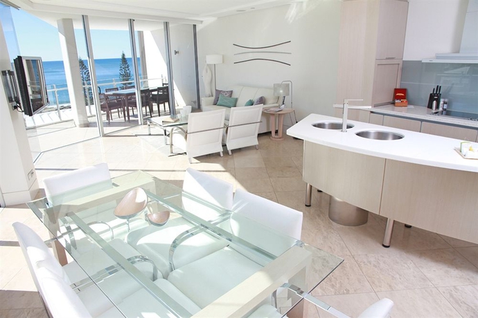 Imagen de los interiores del Hotel Oceans Mooloolaba. Foto 10
