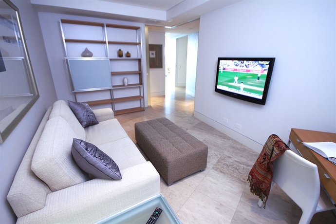 Imagen de los interiores del Hotel Oceans Mooloolaba. Foto 11