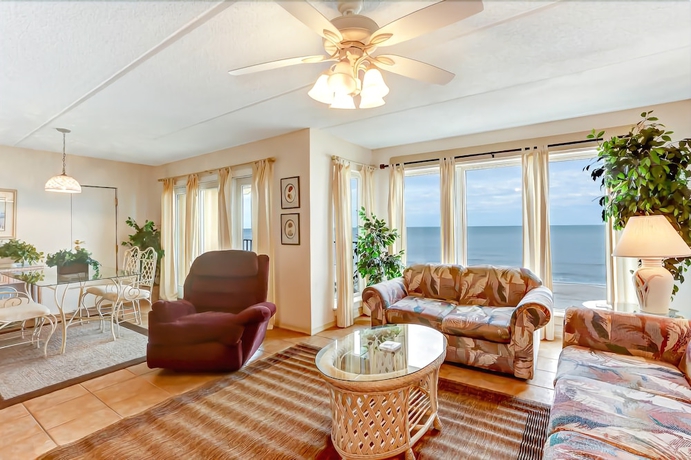Imagen de la habitación del Hotel Oceans Of Amelia Condos. Foto 16