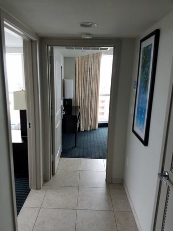 Imagen de la habitación del Hotel Oceans One Resort. Foto 6
