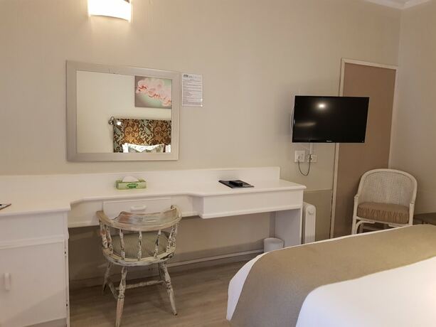 Imagen de la habitación del Hotel Oceans and Self Catering. Foto 6