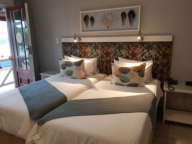 Imagen de la habitación del Hotel Oceans and Self Catering. Foto 8