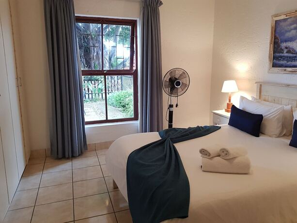 Imagen de la habitación del Hotel Oceans and Self Catering. Foto 17