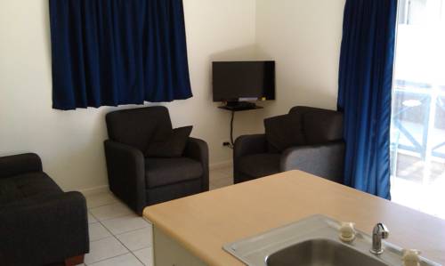 Imagen de la habitación del Hotel Oceanside Village. Foto 6