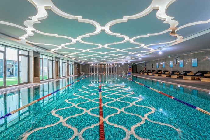 Imagen de la piscina del Hotel Oceantec Valley Qingdao. Foto 11