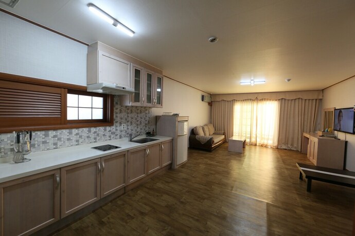 Imagen de la habitación del Hotel Oceanview Resortel. Foto 15