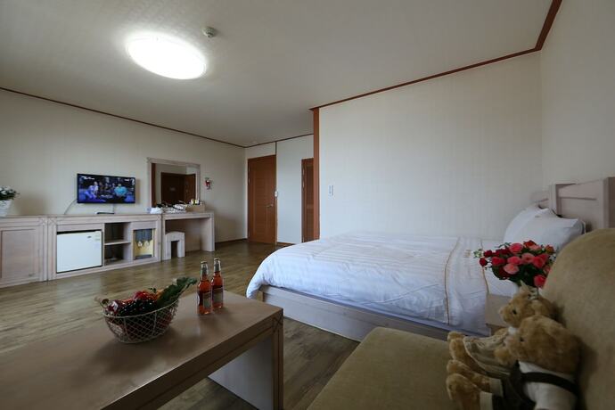 Imagen de la habitación del Hotel Oceanview Resortel. Foto 20