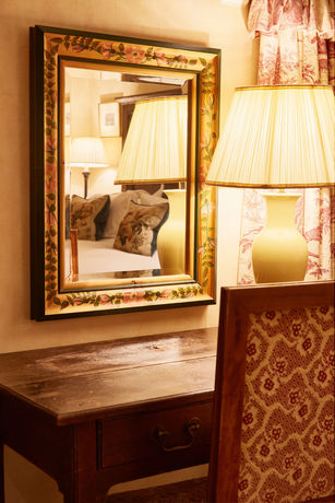 Imagen de la piscina del Hotel Ockenden Manor and Spa. Foto 13