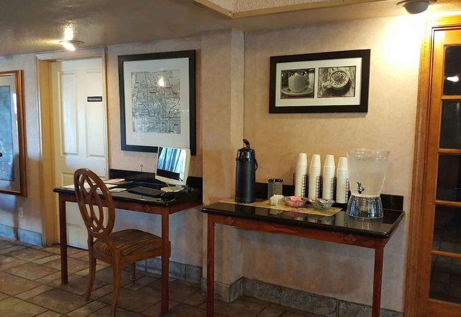 Imagen del bar/restaurante del Hotel Ocotillo Apartments and. Foto 2