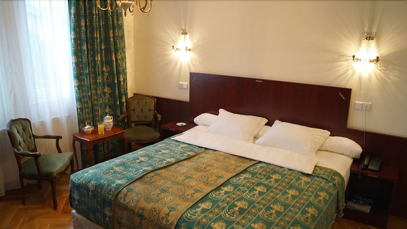 Imagen de la habitación del Hotel Octagon. Foto 2