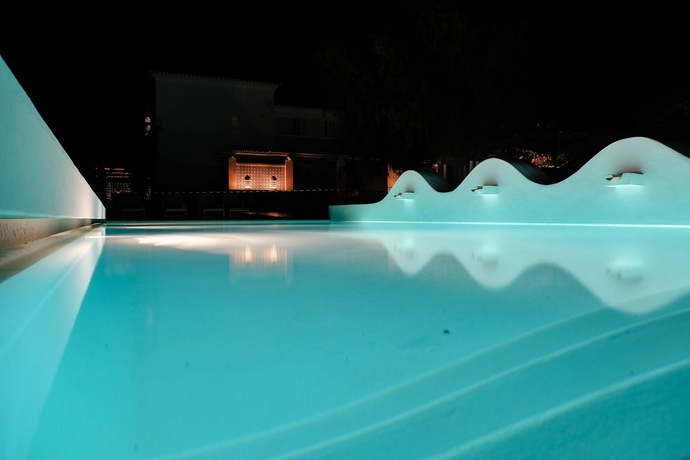 Imagen de la piscina del Hotel Octant Vila Monte. Foto 8