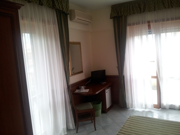 Imagen de la habitación del Hotel Octavia, Cassia. Foto 3