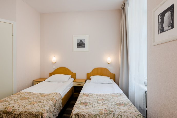Imagen de la habitación del Hotel Octaviana. Foto 12