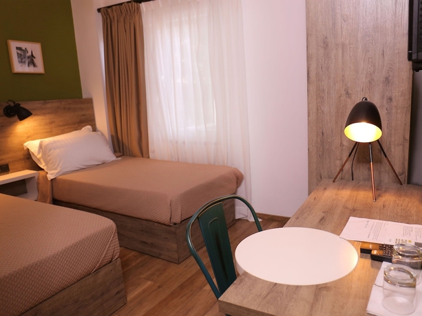 Imagen de la habitación del Hotel Oda Tirana. Foto 8