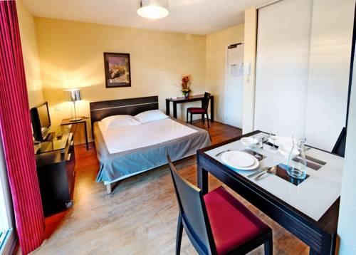 Imagen de la habitación del Hotel Odalys City Antibes Olympe. Foto 12