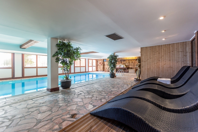 Imagen de la piscina del Hotel Odalys New Solarium. Foto 14