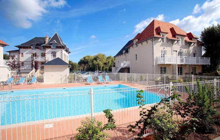 Imagen de la piscina del Hotel Odalys R&eacute;sidence Les Dunettes. Foto 17