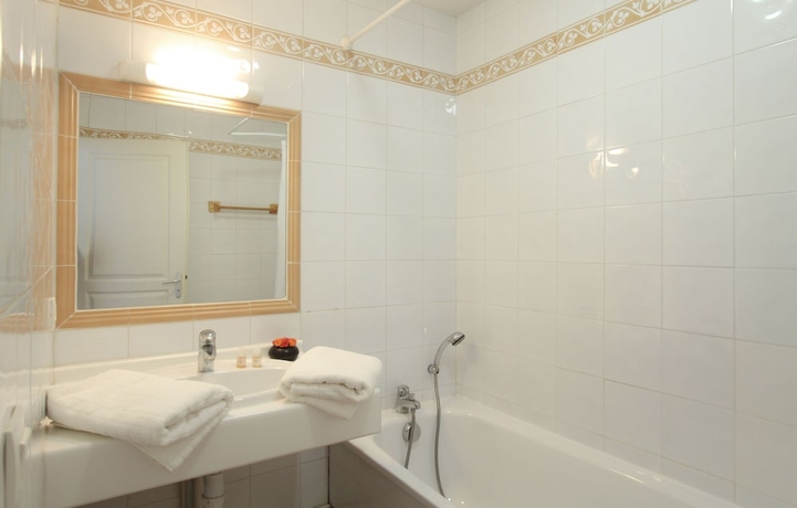 Imagen de la habitación del Hotel Odalys R&eacute;sidence L'ours Blanc. Foto 8