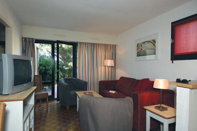 Imagen de los interiores del Hotel Odalys R&eacute;sidence Saint Loup. Foto 9
