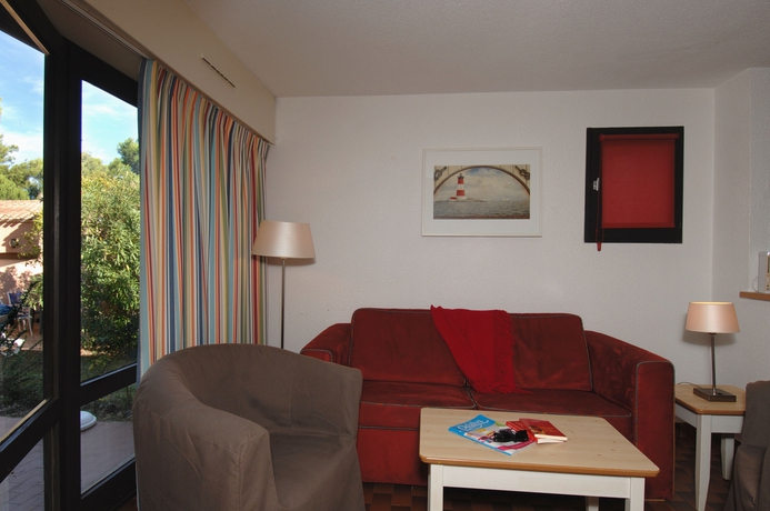 Imagen de los interiores del Hotel Odalys R&eacute;sidence Saint Loup. Foto 11