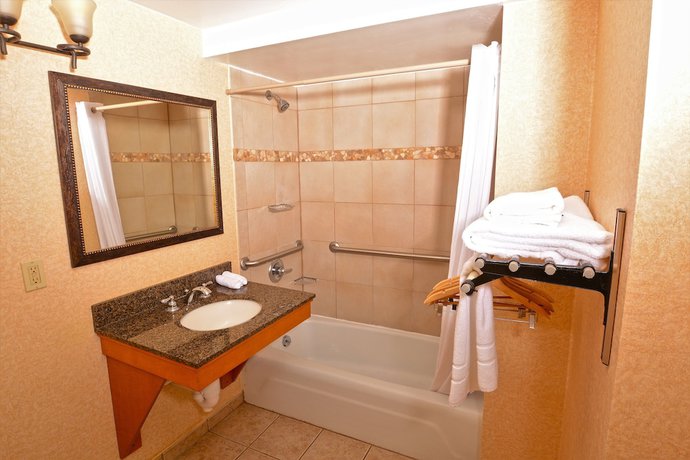 Imagen de la habitación del Hotel Odawa. Foto 7