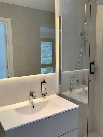 Imagen de la habitación del Hotel Odda City Apartments. Foto 14