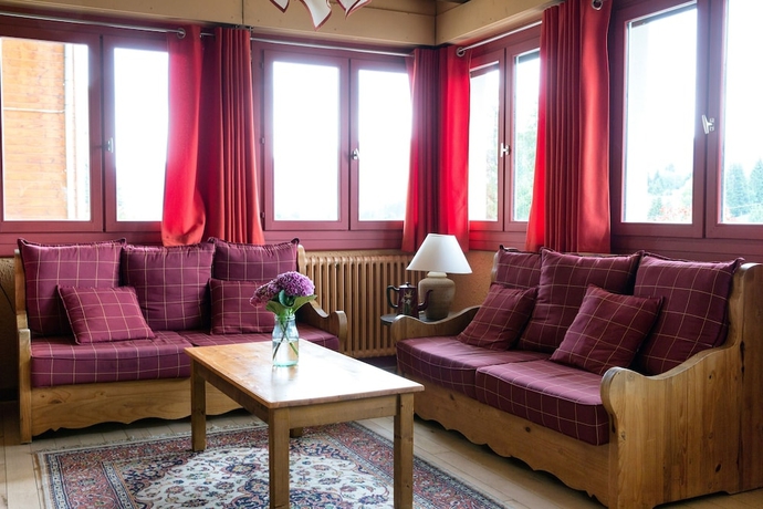 Imagen de los interiores del Hotel Od&eacute;sia Vacances Chalet Le Gr&eacute;pillon. Foto 15