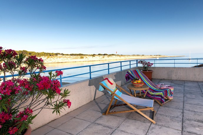 Imagen de los exteriores del Hotel Od&eacute;sia Vacances Village Club Le Pescadou. Foto 12