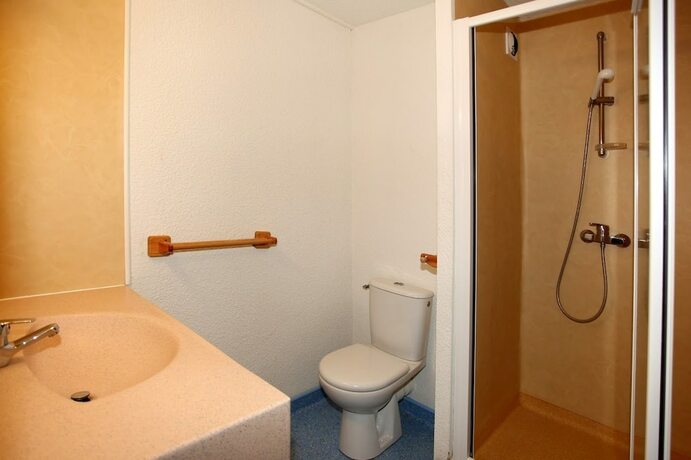 Imagen de la habitación del Hotel Od&eacute;sia Vacances Village les Karellis. Foto 6