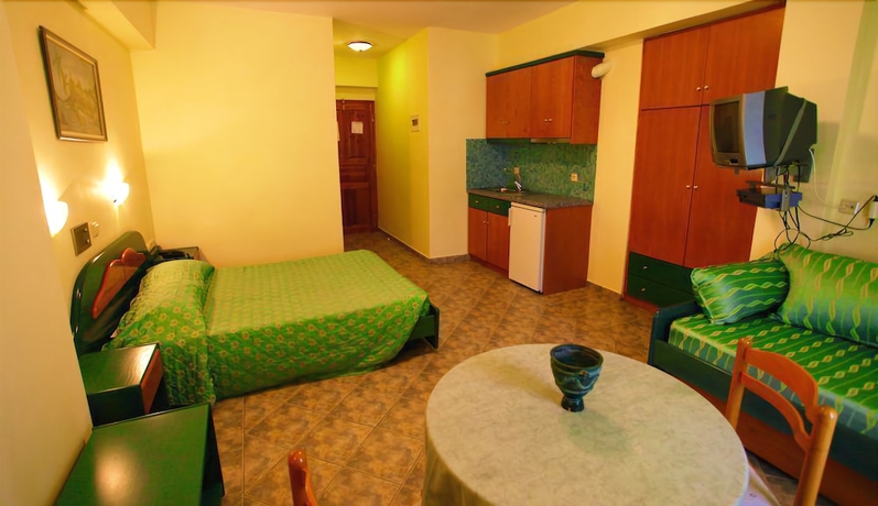 Imagen de la habitación del Hotel Odeon, Apollonioi. Foto 3