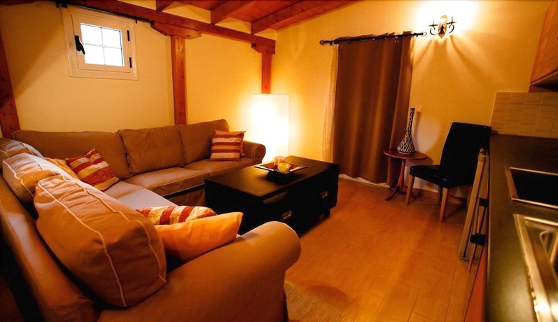 Imagen de la habitación del Hotel Odeon, Apollonioi. Foto 17