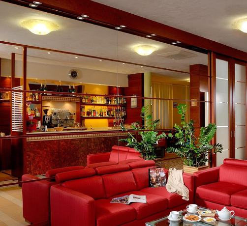 Imagen de los interiores del Hotel Odeon, Pinarella di Cervia. Foto 18