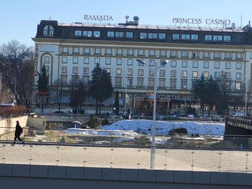 Imagen de la habitación del Hotel Odeon, Plovdiv. Foto 17