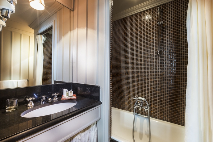 Imagen de la habitación del Hotel Odeon Saint Germain. Foto 6