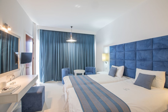 Imagen de la habitación del Hotel Odessa Beach. Foto 2