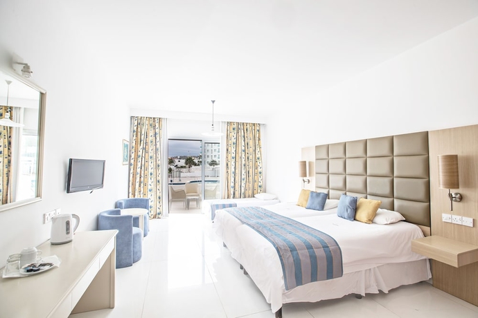 Imagen de la habitación del Hotel Odessa Beach. Foto 7