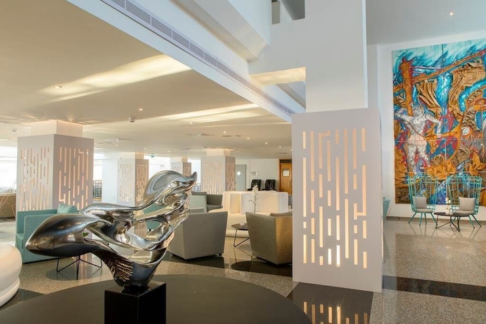 Imagen de los interiores del Hotel Odessa Beach. Foto 16