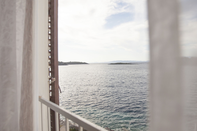 Imagen de los exteriores del Hotel Odisej. Foto 12