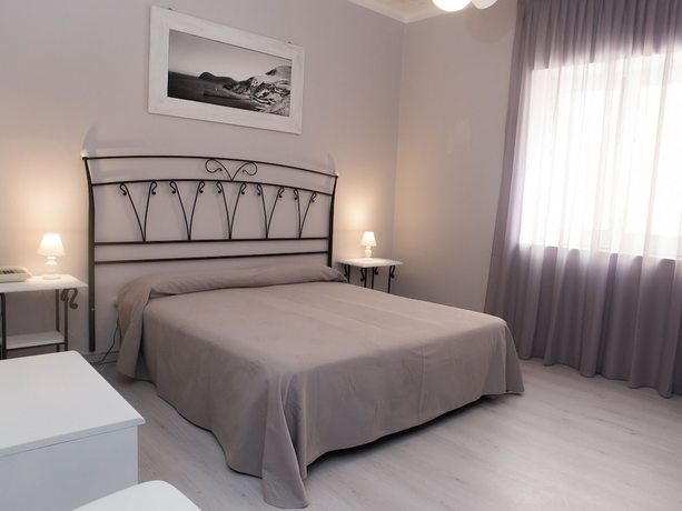 Imagen de la habitación del Hotel Odissea. Foto 4