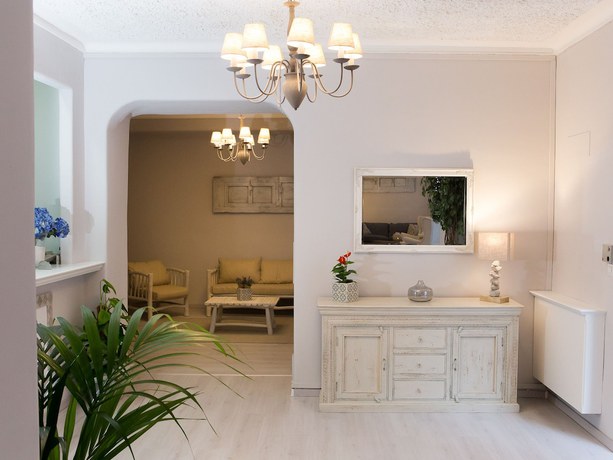 Imagen de los interiores del Hotel Odissea. Foto 17