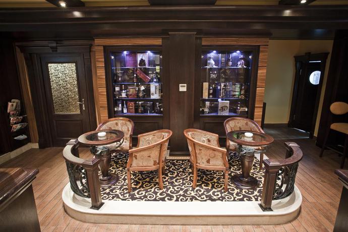 Imagen del bar/restaurante del Hotel Odissey. Foto 4