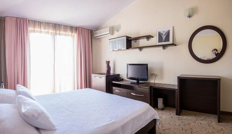 Imagen de la habitación del Hotel Odissey. Foto 8